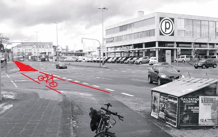 Foto von der Kreuzung mit rot markierten Radstreifen